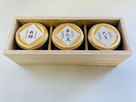 伍代長谷部 生柚子胡椒3種 桐箱手土産セット 各40g 手提げ袋付